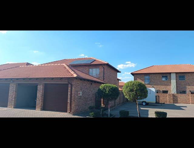 3 bed property to rent in ANNLIN